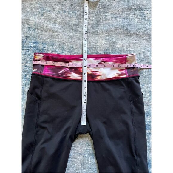 Lululemon Black Berry Rumble Pace Rival Crop Athletic Leggings Size 8 - Picture 6 of 7